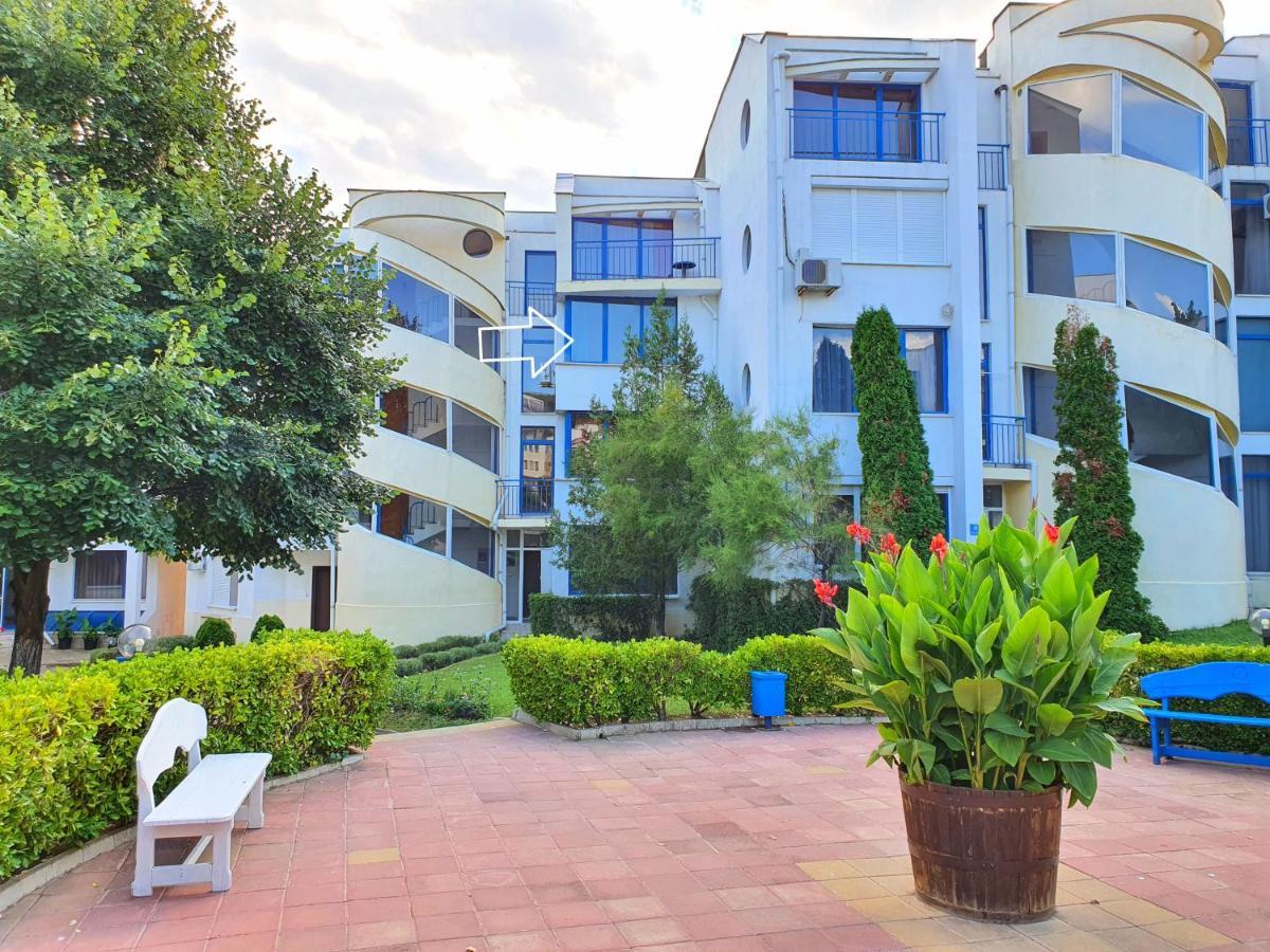 Sveti Vlas Marina Beach Apartment - Vega Village Dış mekan fotoğraf